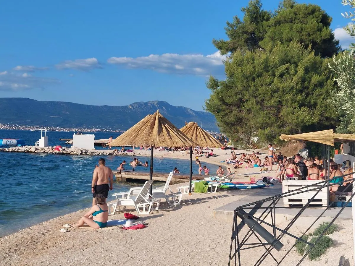 Peaceful & Cozy Rest House, 80M From Beach Trogir